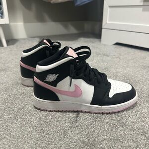 Nike Women's Sneakers Black and Pink